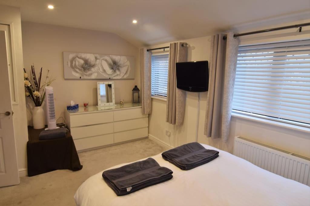 Mikes At Menai - Stylish & Spacious 3 Bed House In Menai Bridge. Esterno foto