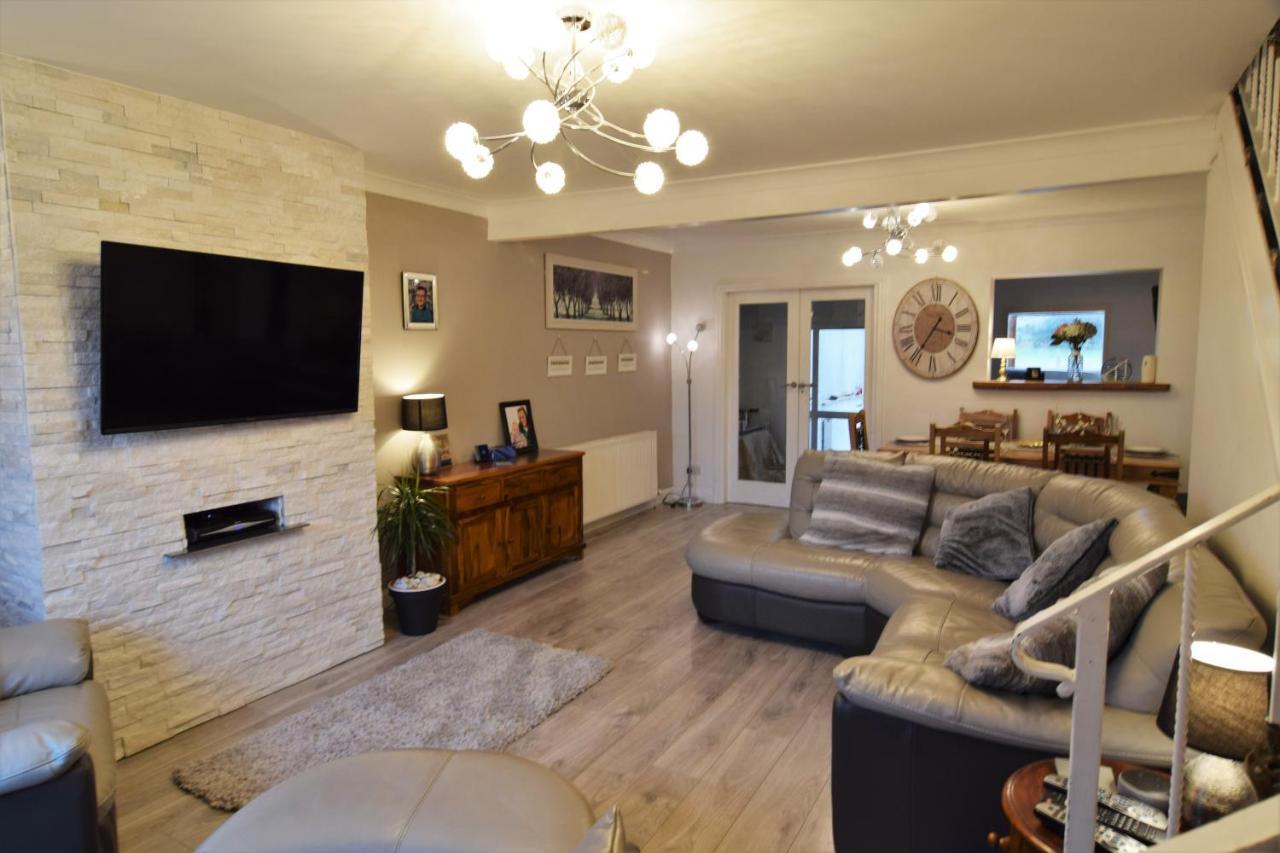 Mikes At Menai - Stylish & Spacious 3 Bed House In Menai Bridge. Esterno foto