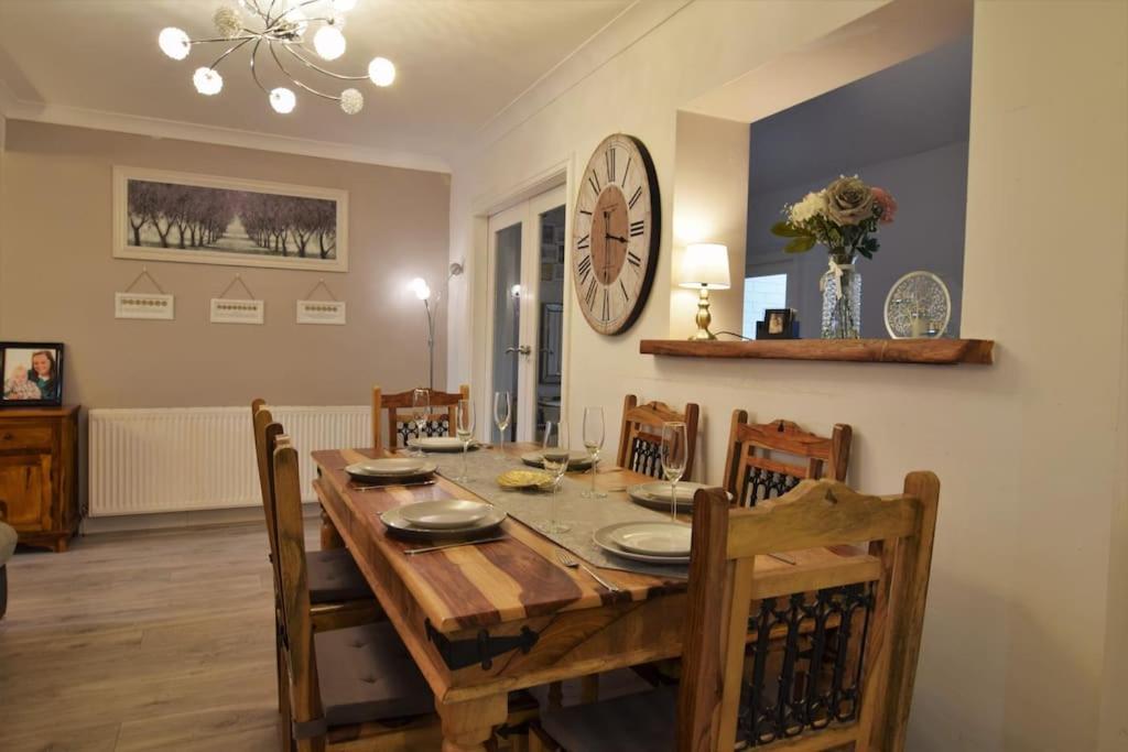 Mikes At Menai - Stylish & Spacious 3 Bed House In Menai Bridge. Esterno foto
